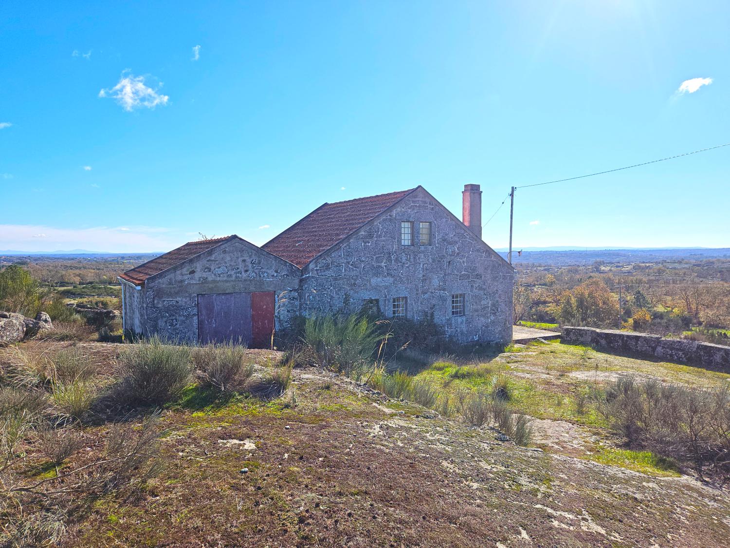  en venta casa independiente Donfins Guarda 15