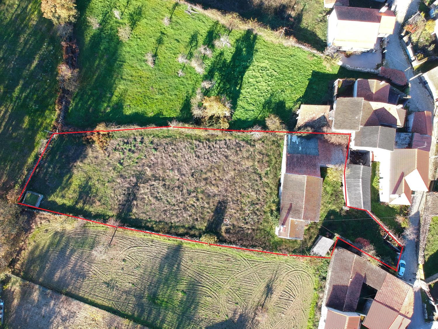  en venta casa independiente Monte Brás Guarda 3