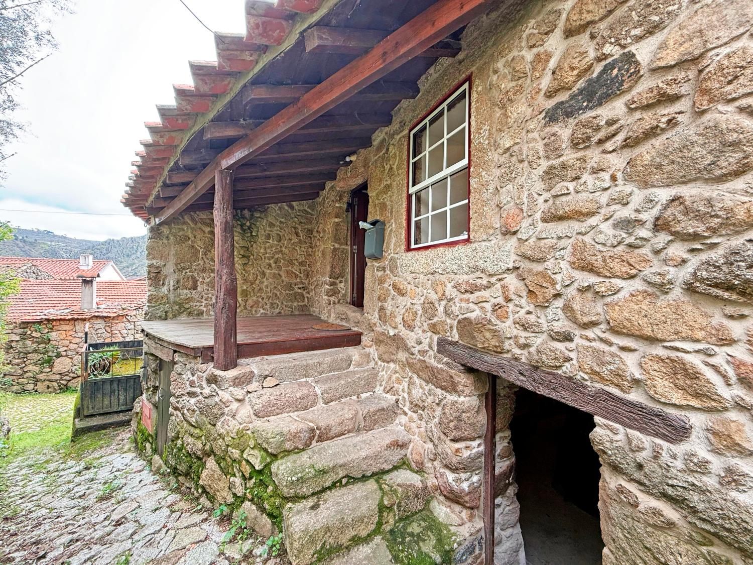  en venta casa Vila Soeiro Guarda 1