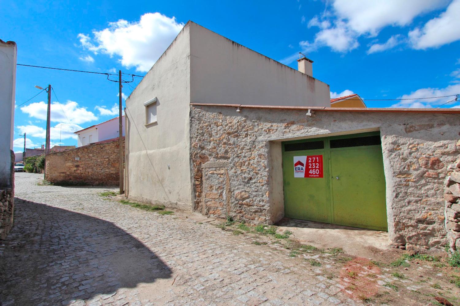 en venta casa de pueblo Malpartida Almeida 3