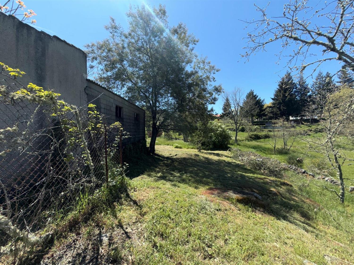 en venta casa independiente Casal de Cinza Guarda 2