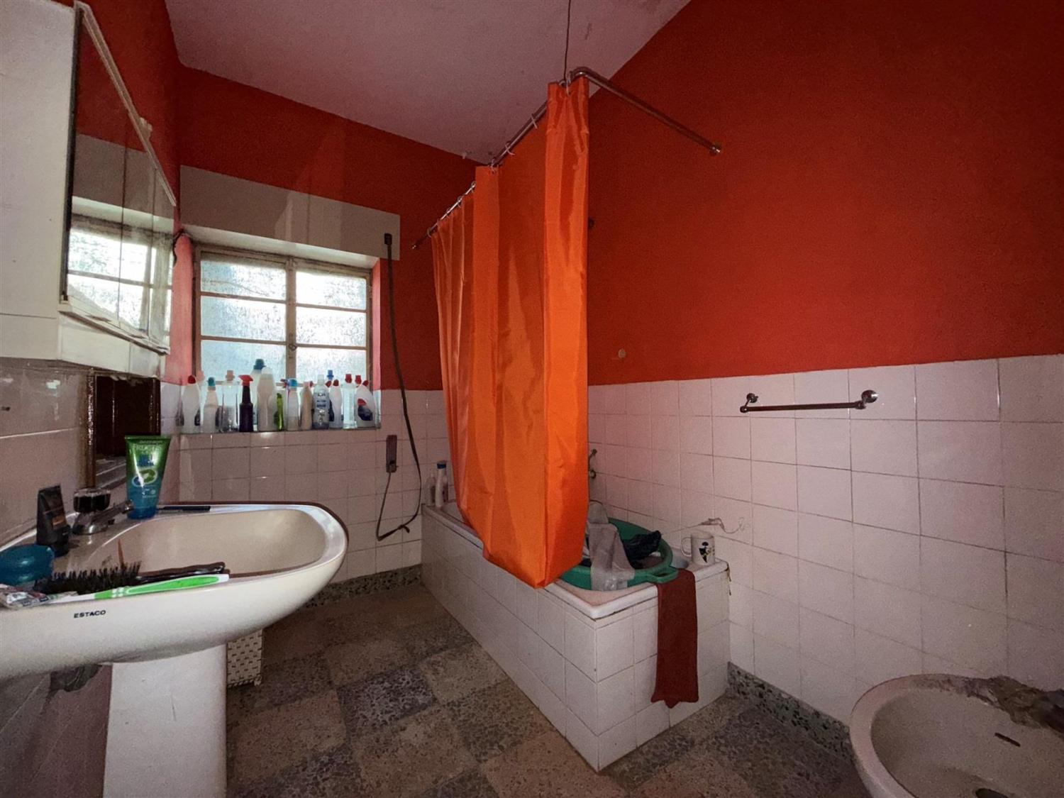  en venta casa independiente Casal de Cinza Guarda 16