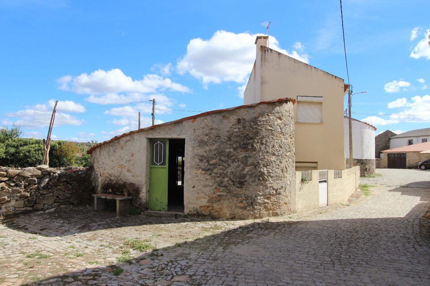  en venta casa de pueblo Malpartida Almeida 4