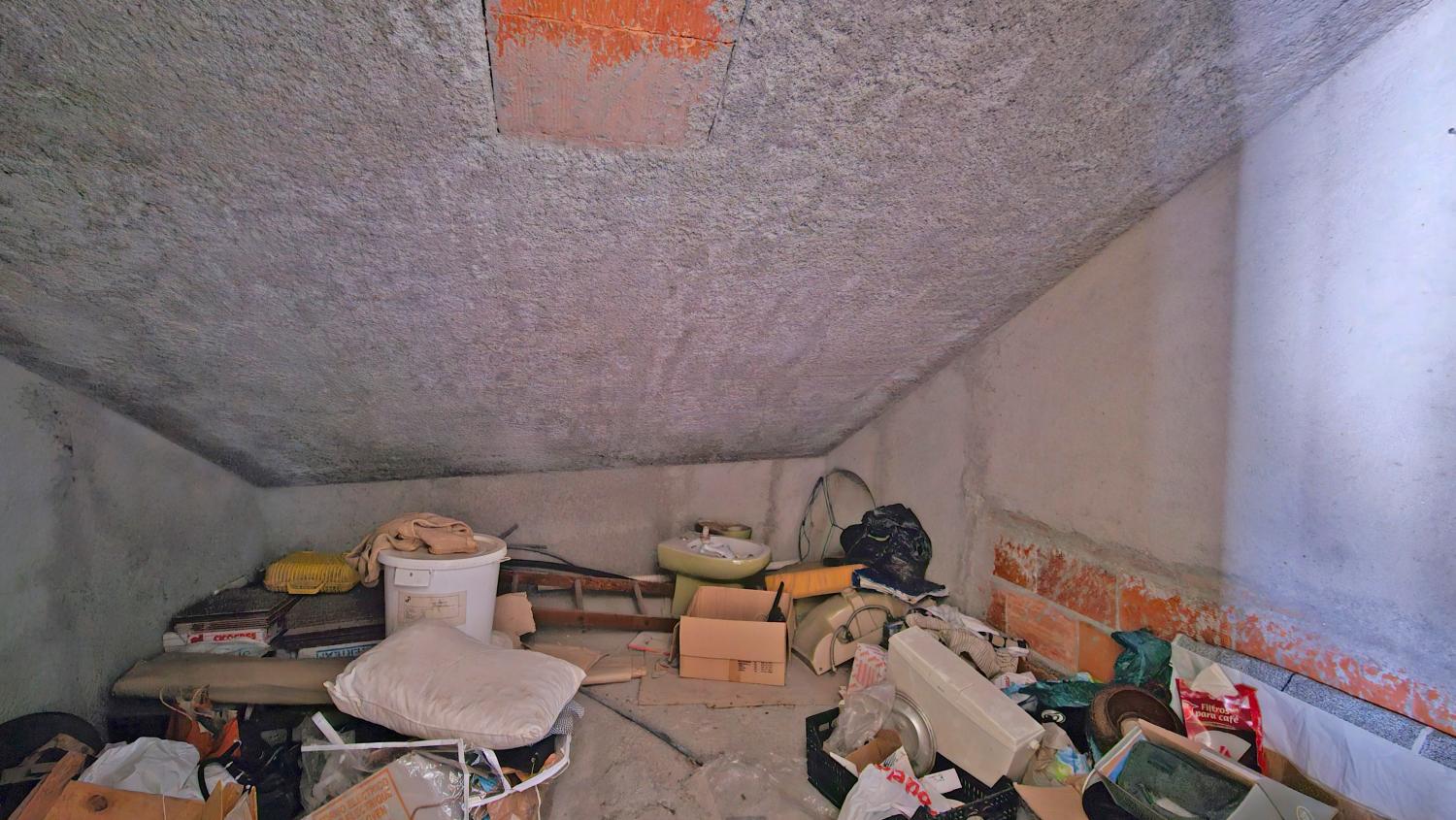  en venta casa independiente Vale de Estrela Guarda 28